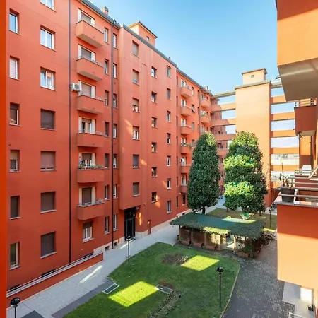 Bdc - With Parking! Milan